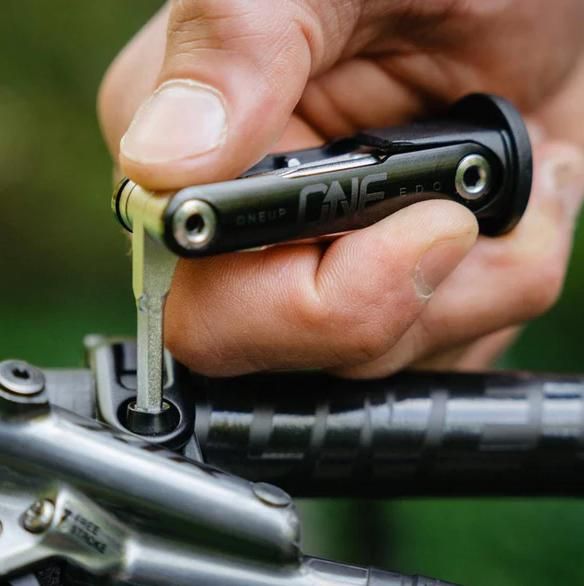 MULTIHERRAMIENTA ONEUP EDC LITE TOOL BLACK