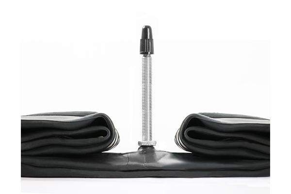 CAMARA 700x18-25 MASSI V/60mm OBUS