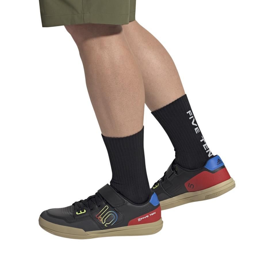 ZAPATILLAS FIVE TEN HELLCAT CORE BLACK/RED