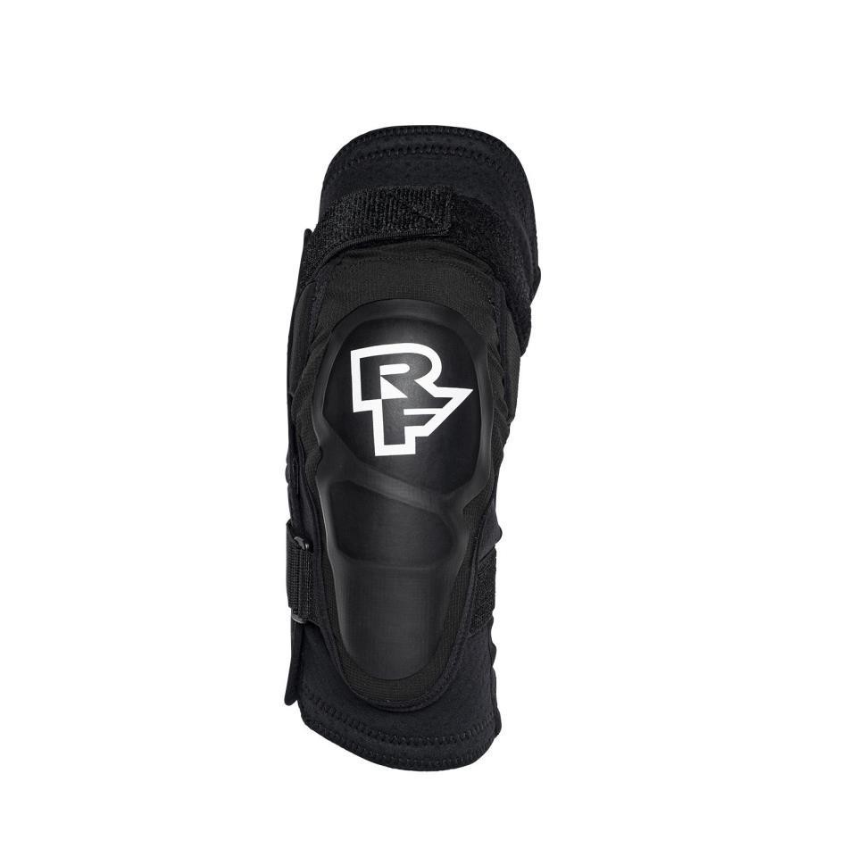 RODILLERAS RACE FACE ROAM