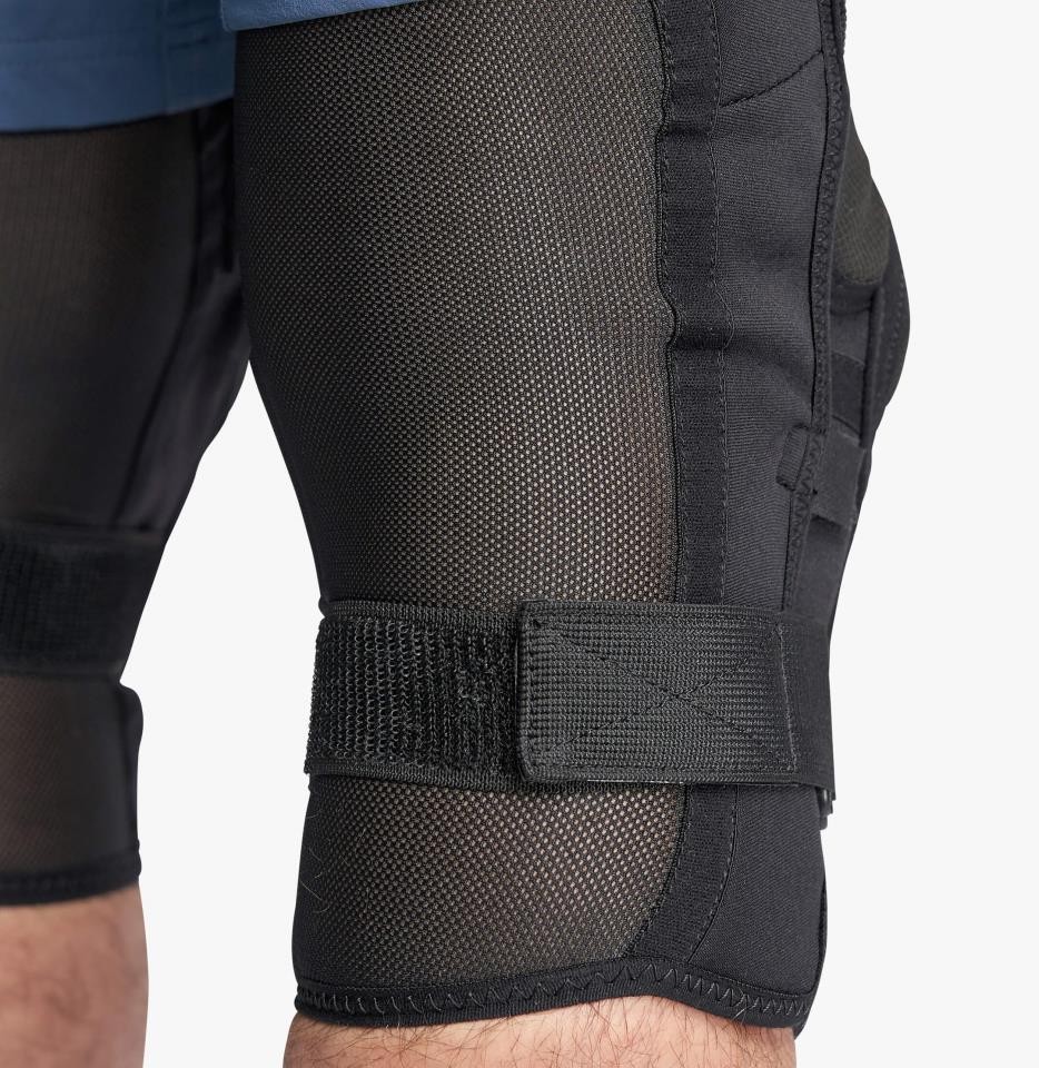 RODILLERAS RACE FACE ROAM