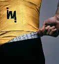 INVERSE-CICLISMO-HOMBRE-MAILLOT-ESSENZ-MALI-MIEL-006-550x591 - copia.webp