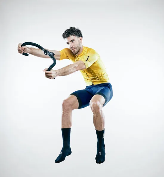 INVERSE-CICLISMO-HOMBRE-MAILLOT-ESSENZ-MALI-MIEL-007-550x591 - copia.webp