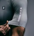 INVERSE-CICLISMO-HOMBRE-MAILLOT-MOTION-KENIA-MOSS-006-550x591.webp