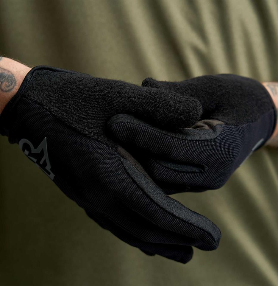 GUANTES RACE FACE TRIGGER NEGRO