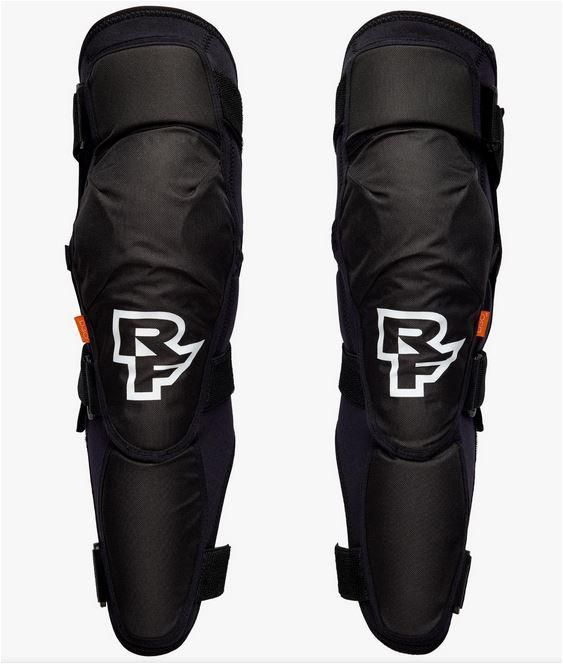 [91827_B02_] RODILLERAS RACE FACE AMBUSH NEGRO (S)