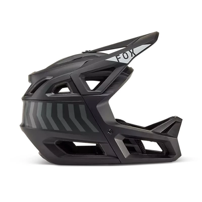 [31472-001_B04_] CASCO FOX PROFRAME NACE BLACK (L)